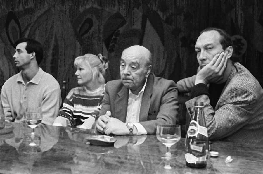 Звёзды советского кино в лихие 90-е Звёзды советского кино в лихие 90-е