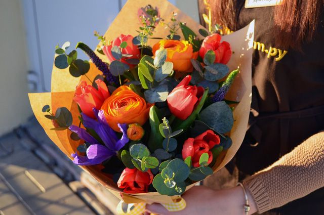 Какие букеты подарить учителю Какие букеты подарить учителю