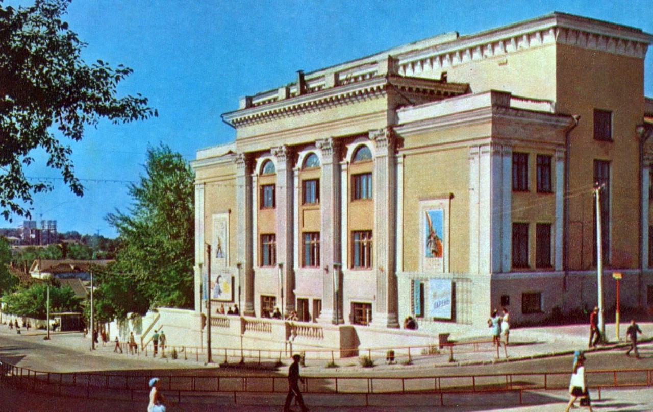ZAVODFOTO / История городов России в фотографиях: Чебоксары в 1973 году (часть 1) ZAVODFOTO / История городов России в фотографиях: Чебоксары в 1973 году (часть 1)