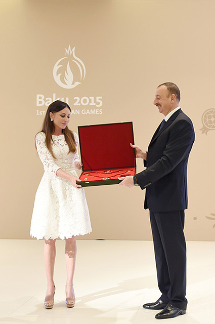 Мехрибан Алиева Мехрибан Алиева