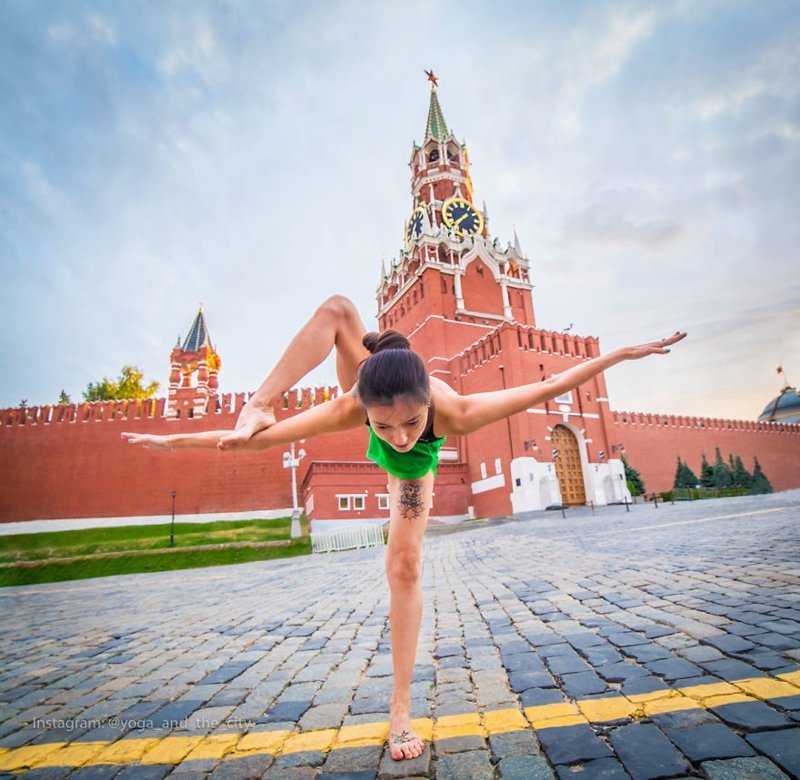 Фотограф объездил весь мир, снимая людей, практикующих йогу в мегаполисах в мире, йога, красиво, разные страны, спорт, фото, фотограф, фотография