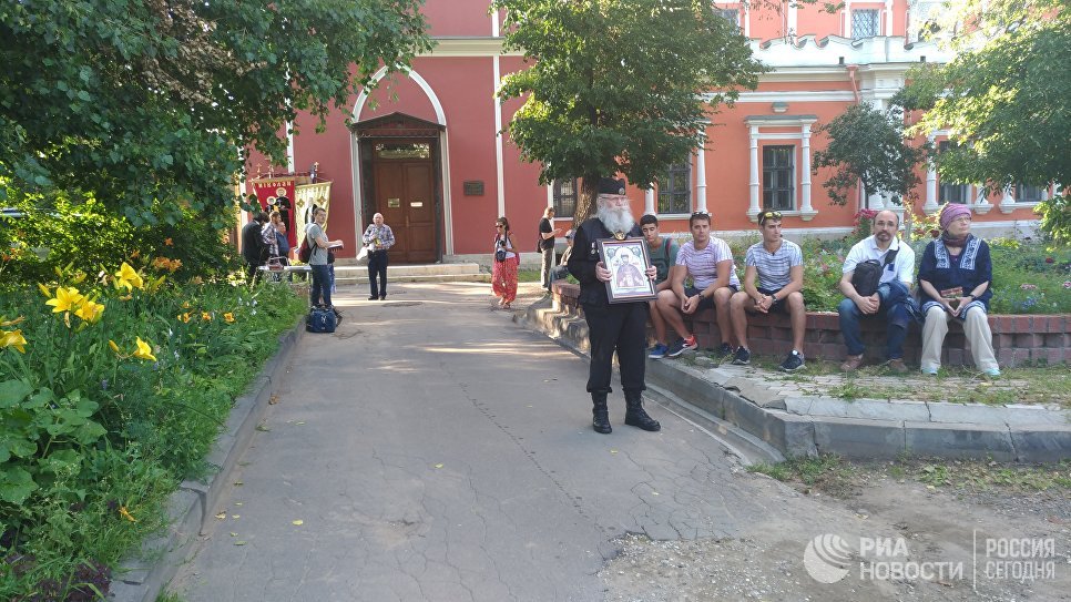 В Омске прошло молитвенное стояние против «Матильды»