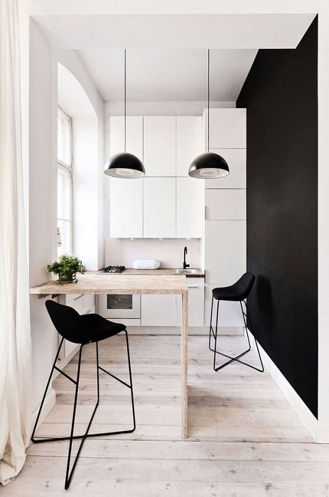 Интерьер кухни в черно-белом цвете что позволит украсить и создать классический вид такой комнаты.
