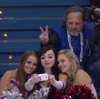 Такие фотобомбы точно были у всех. Верно? Такие фотобомбы точно были у всех. Верно?
