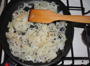 Жарим лук