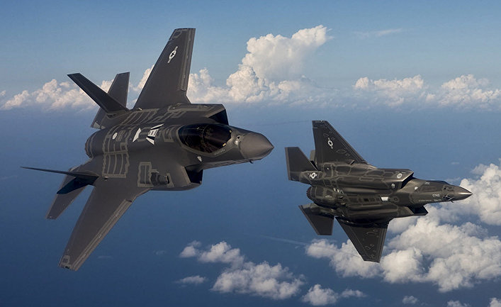 Истребитель-бомбардировщик Lockheed Martin F-35 «Лайтнинг» II Истребитель-бомбардировщик Lockheed Martin F-35 «Лайтнинг» II