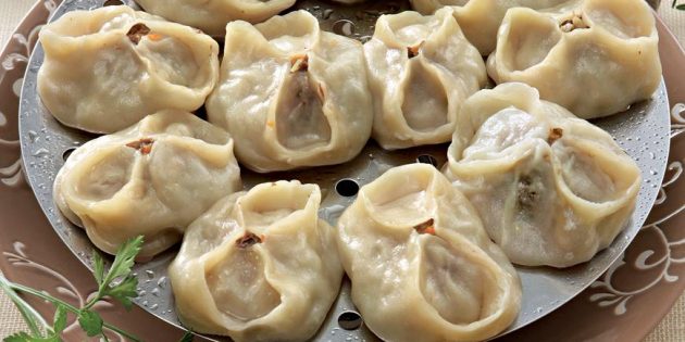Сколько запекать картофель в духовке в пакете