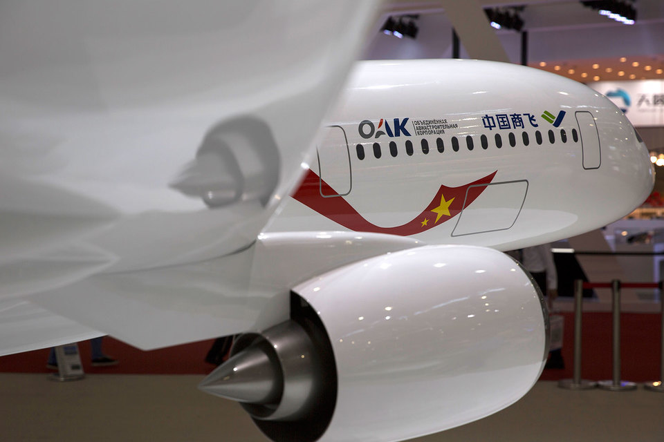 Российско-китайский самолет должен превзойти Airbus и Boeing