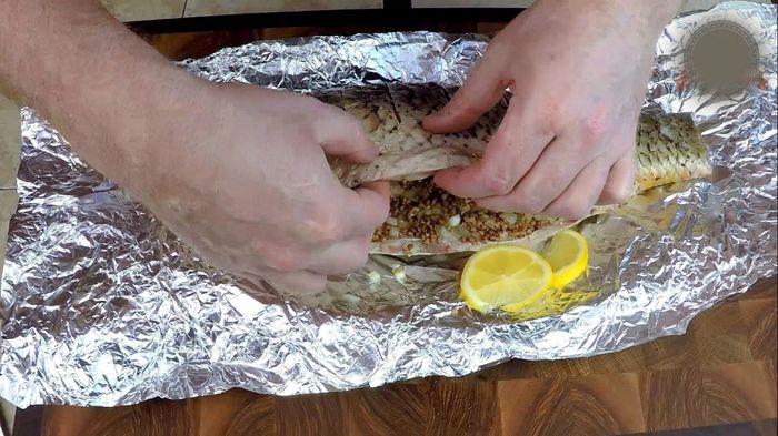 Сазан запечённый и фаршированный гречкой С дедом за обедом, Кулинария, Сазан, В духовке, Рыба, Вкусно, Видео, Длиннопост