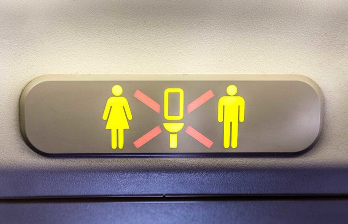 Как эффективно устранить неприятный запах в туалете: Хитрость, подсмотренная у стюардесс