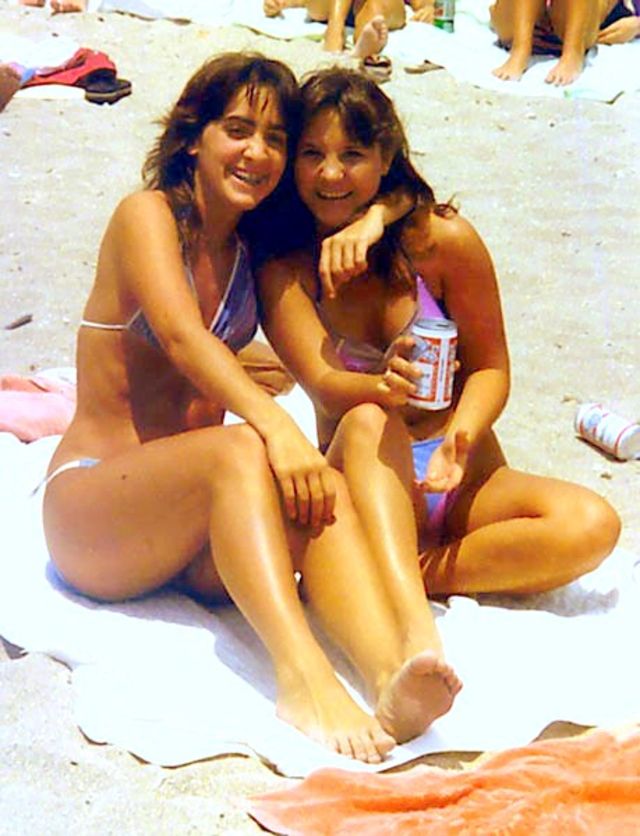 1980s-women-swimwears (18).jpg