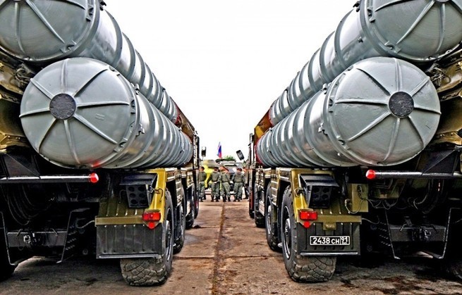 Россия готова задействовать С-400 против американцев Россия готова задействовать С-400 против американцев
