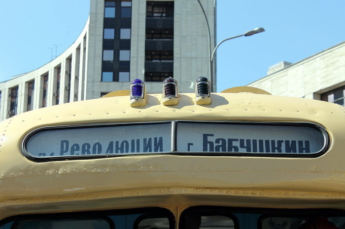 Три лампочки ЗИC-155. Три лампочки ЗИC-155.