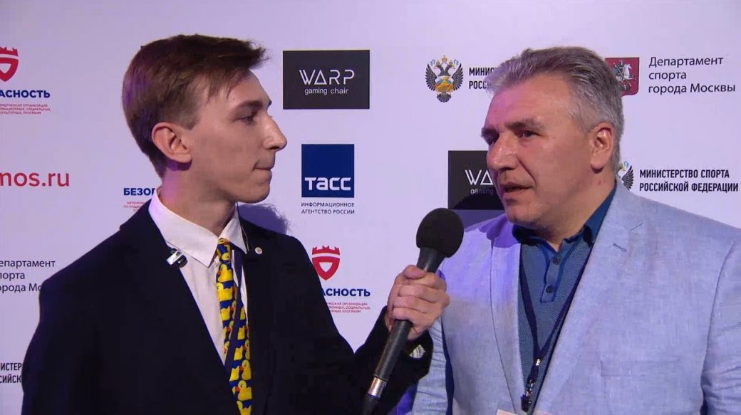 На московский турнир по FIFA 19 с бюджетом 30 млн пришло несколько человек, на Twitch 80 зрителей | Канобу - Изображение 2 На московский турнир по FIFA 19 с бюджетом 30 млн пришло несколько человек, на Twitch 80 зрителей | Канобу - Изображение 2