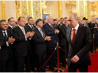 Почему Путин бережёт российскую элиту Почему Путин бережёт российскую элиту