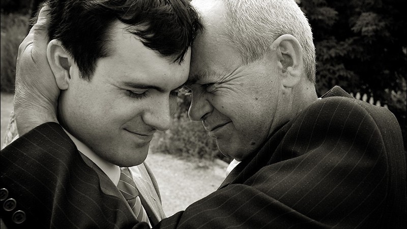 Не судите людей, пока хорошо не узнаете их. Не судите людей, пока хорошо не узнаете их.