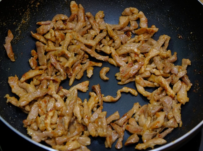 Картошка с мясом и овощами Жареная картошка, Картошка с мясом, Видео, Длиннопост, Рецепт, Еда