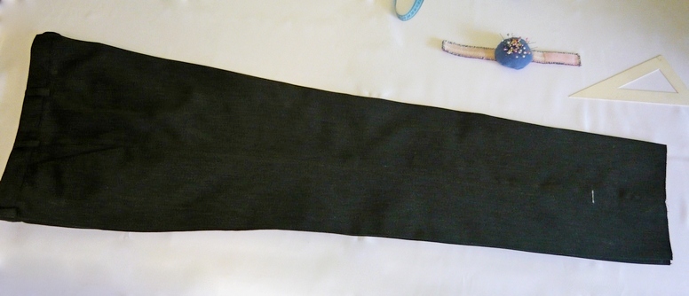 Как правильно подшить брюки вручную