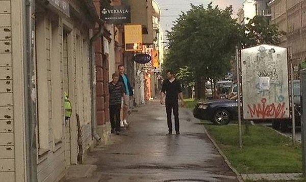 Обидно, когда тебя выдал живот Кто не спрятался, тот и виноват
(12 фото)