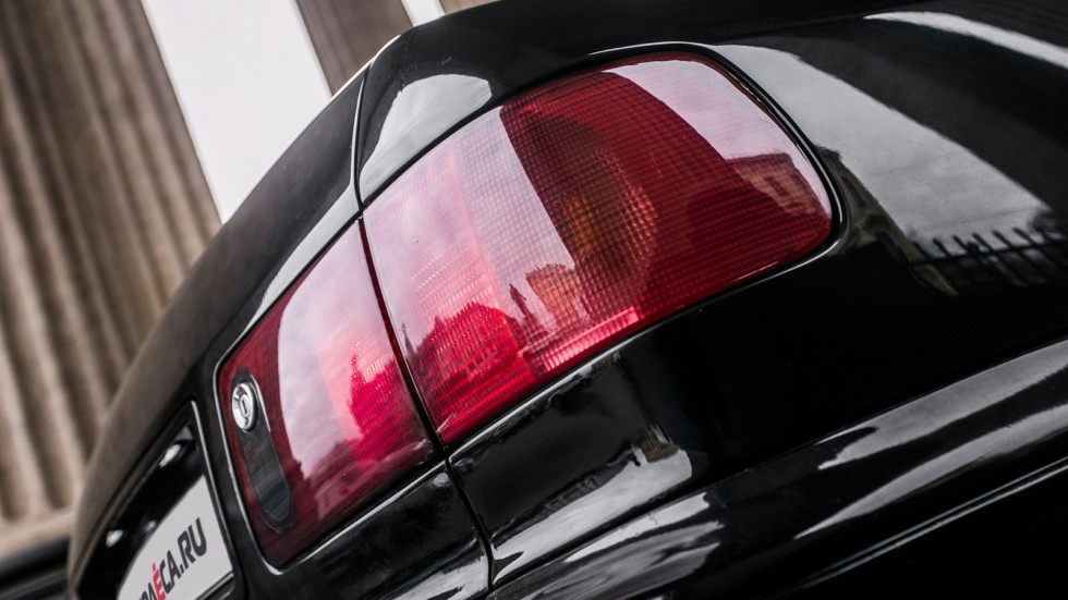 Audi-A8-(41)
