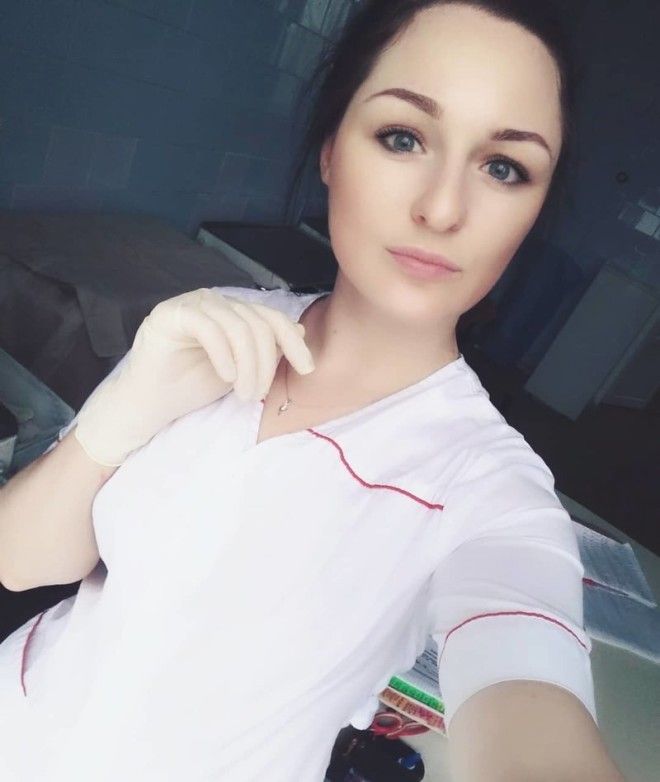 симпатичные врачи и медсестры 