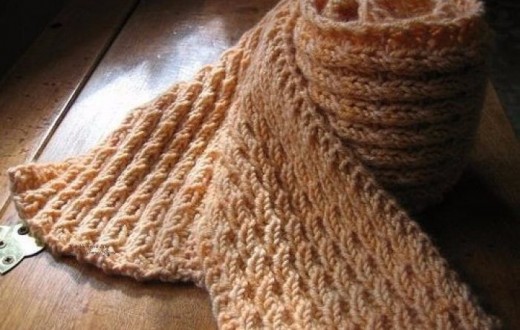 Красивая и простая вязка узором «колосок» для вязания шарфа