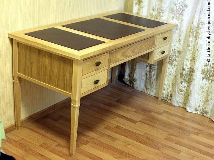 стол