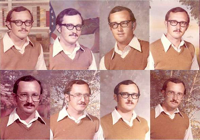 Учитель 40 лет подряд надевал один и тот же наряд для фотографирования с классом Учитель 40 лет подряд надевал один и тот же наряд для фотографирования с классом