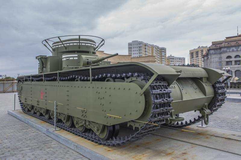 Рассказы об оружии. Танк Т-35. Самый бесполезный в мире? Рассказы об оружии. Танк Т-35. Самый бесполезный в мире? рассказы об оружии, страницы истории, танк т-35