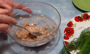Салат «Северный» с печенью трески