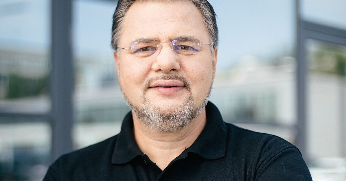 Руслан Коцаба: в Донбассе не война с Россией, а окопные пьянки и наркота