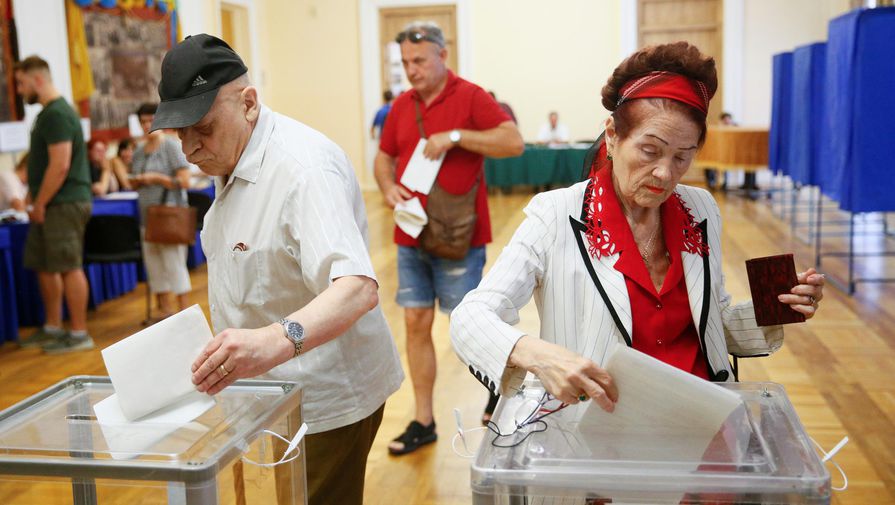 Как на Украине стартовали парламентские выборы