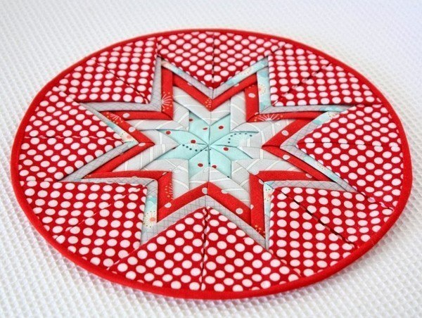 Подставка из лоскутков под горячее