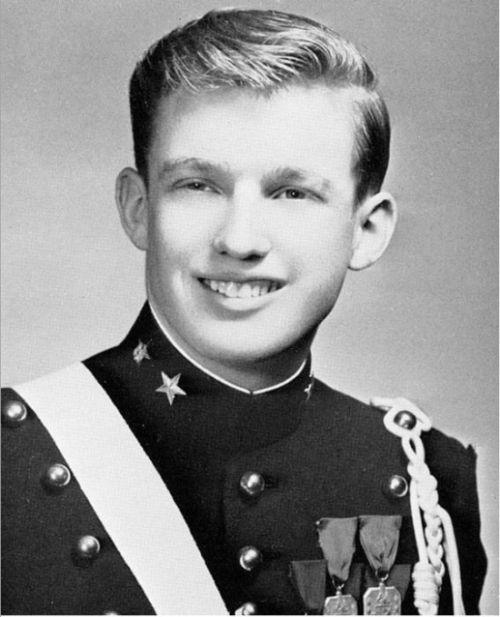 Как Дональд Трамп менялся с годами (18 фото) Как Дональд Трамп менялся с годами (18 фото)