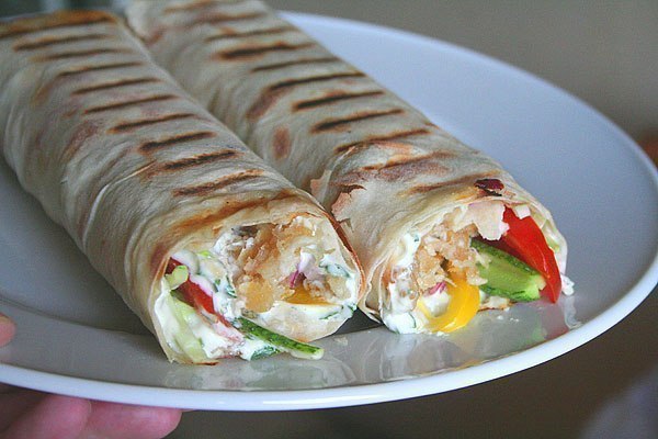Топ-6 рецептов вкуснейшей домашней шаурмы Топ-6 рецептов вкуснейшей домашней шаурмы