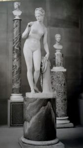 Торвальдсен. Торжествующуя Венера. 1819-1821 (модель 1813-1816). Девонширская коллекция, Чатсворд Торвальдсен. Торжествующуя Венера. 1819-1821 (модель 1813-1816). Девонширская коллекция, Чатсворд