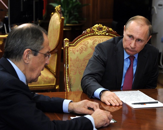 СМИ: Путин повторяет самую страшную ошибку Сталина СМИ: Путин повторяет самую страшную ошибку Сталина