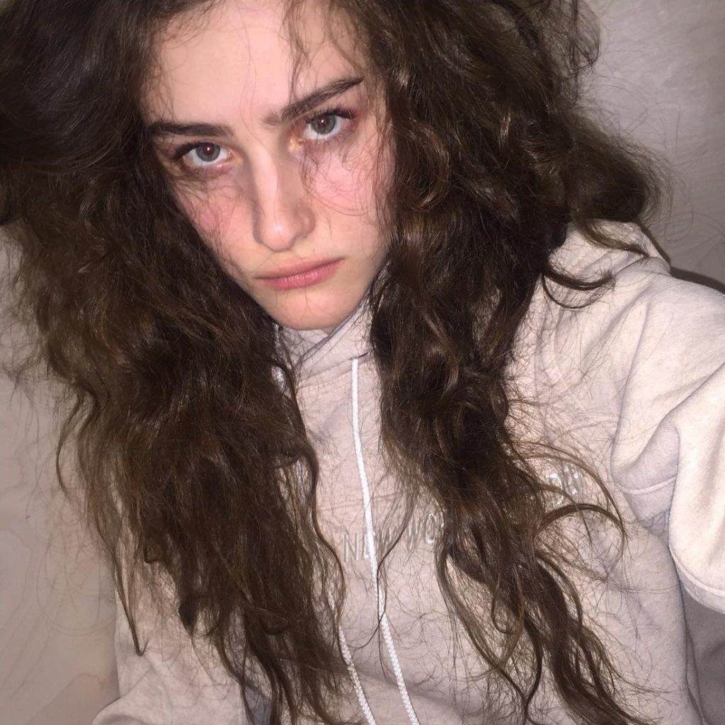 “Я очень скучаю…” 17-летняя дочь Динамита рассказала о том, как мучительно страдает после смерти отца “Я очень скучаю…” 17-летняя дочь Динамита рассказала о том, как мучительно страдает после смерти отца