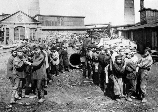 Революция 1917 - из "хлебной сверхдержавы" в промышленного гиганта