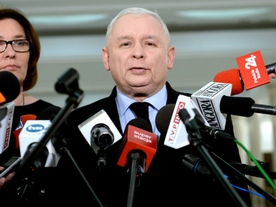 Властитель в задней комнате