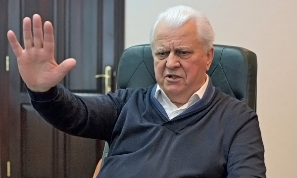 Первый президент Украины Леонид Кравчук публично назвал Порошенко дураком Первый президент Украины Леонид Кравчук публично назвал Порошенко дураком