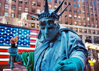 США