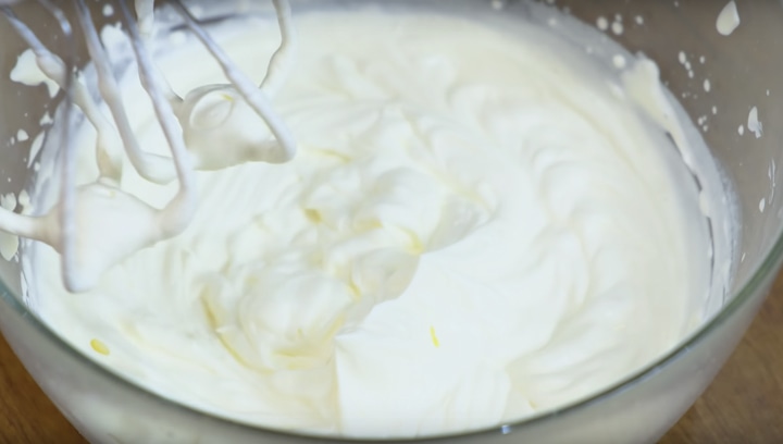 Невероятно вкусный торт из трех ингредиентов. Будет вкуснее Наполеона Невероятно вкусный торт из трех ингредиентов. Будет вкуснее Наполеона