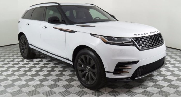 Компактный кроссовер премиум-класса Range Rover Velar. | Фото: penskechandlerautoplex.com. Компактный кроссовер премиум-класса Range Rover Velar. | Фото: penskechandlerautoplex.com.