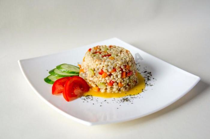 Ризотто из перловки с овощами. Ризотто из перловки с овощами.