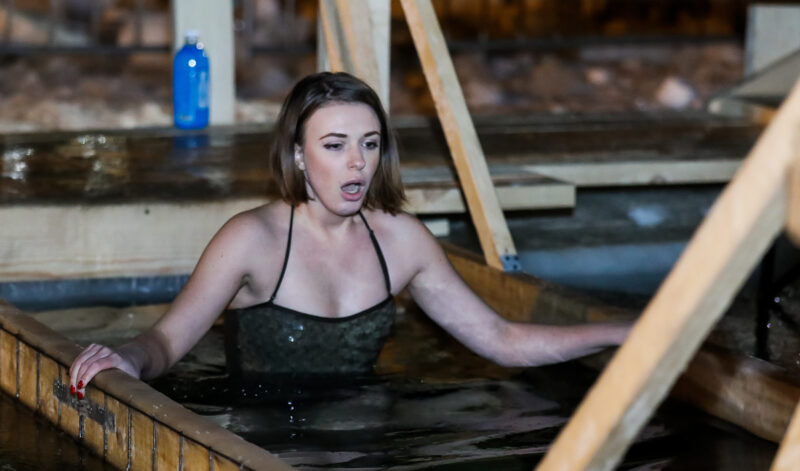 Фотография: Как правильно искупаться в проруби, чтобы не заболеть №5 - BigPicture.ru