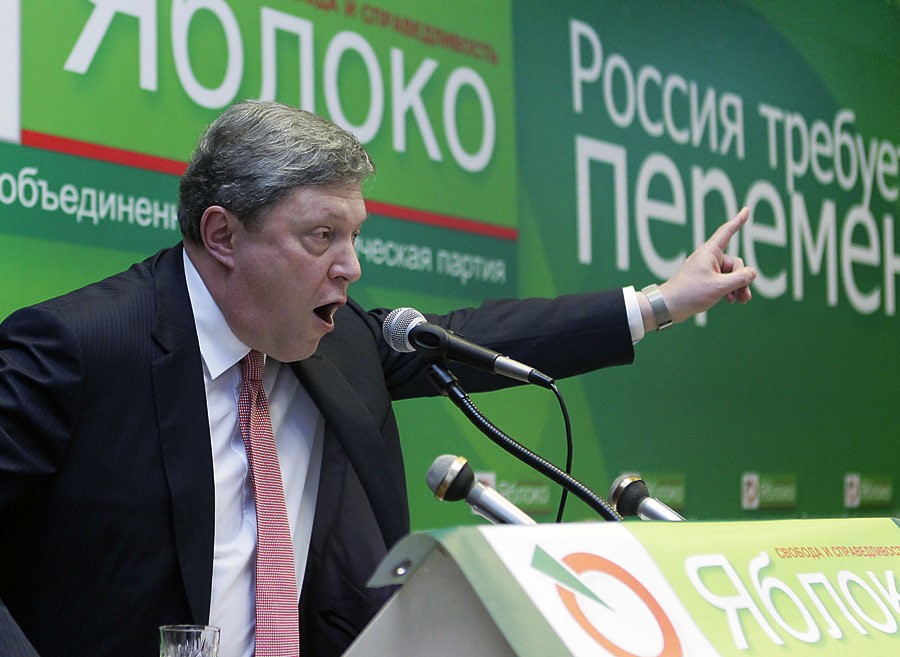 Явлинский опять предлагает отдать Крым Явлинский опять предлагает отдать Крым