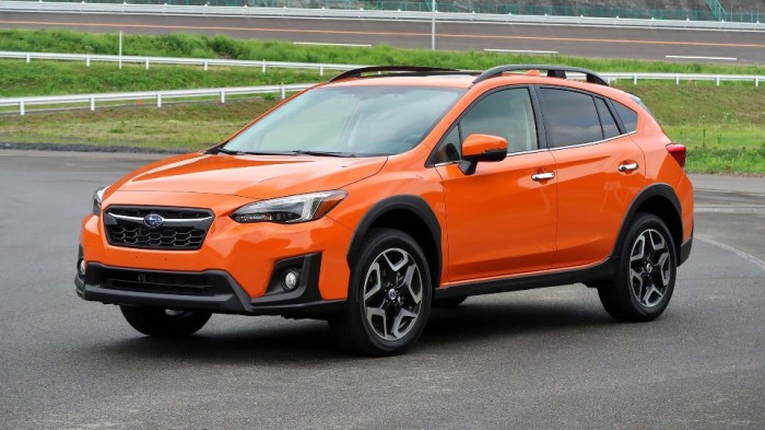 Второе поколение Subaru Crosstrek внешне мало отличается от предыдущей модели. | Фото: autotrader.ca. Второе поколение Subaru Crosstrek внешне мало отличается от предыдущей модели. | Фото: autotrader.ca.
