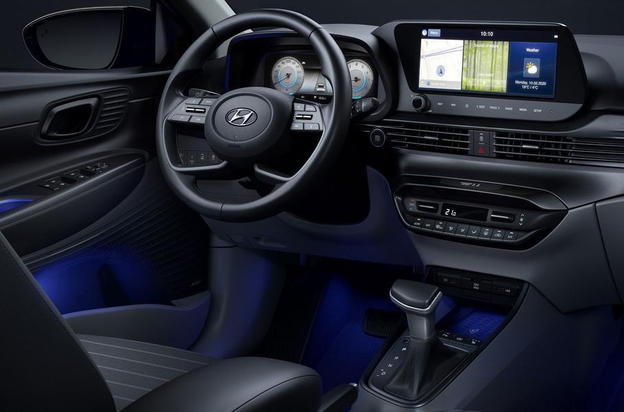 Опубликована первая фотография салона Hyundai i20