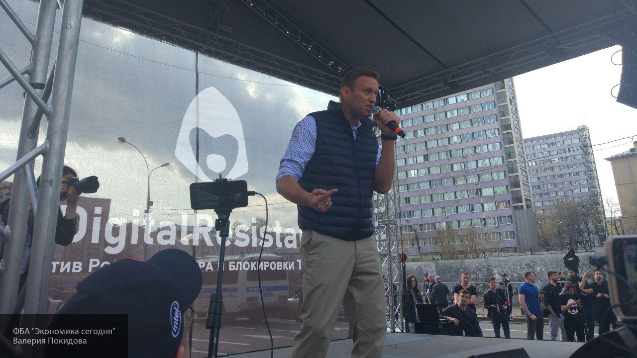 «Его не интересует политика»: Гаспарян о том, как Навальный призывает детей нарушать закон «Его не интересует политика»: Гаспарян о том, как Навальный призывает детей нарушать закон